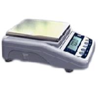 ترازو آزمایشگاهی کیا 1 صدم گرم مدل KEM